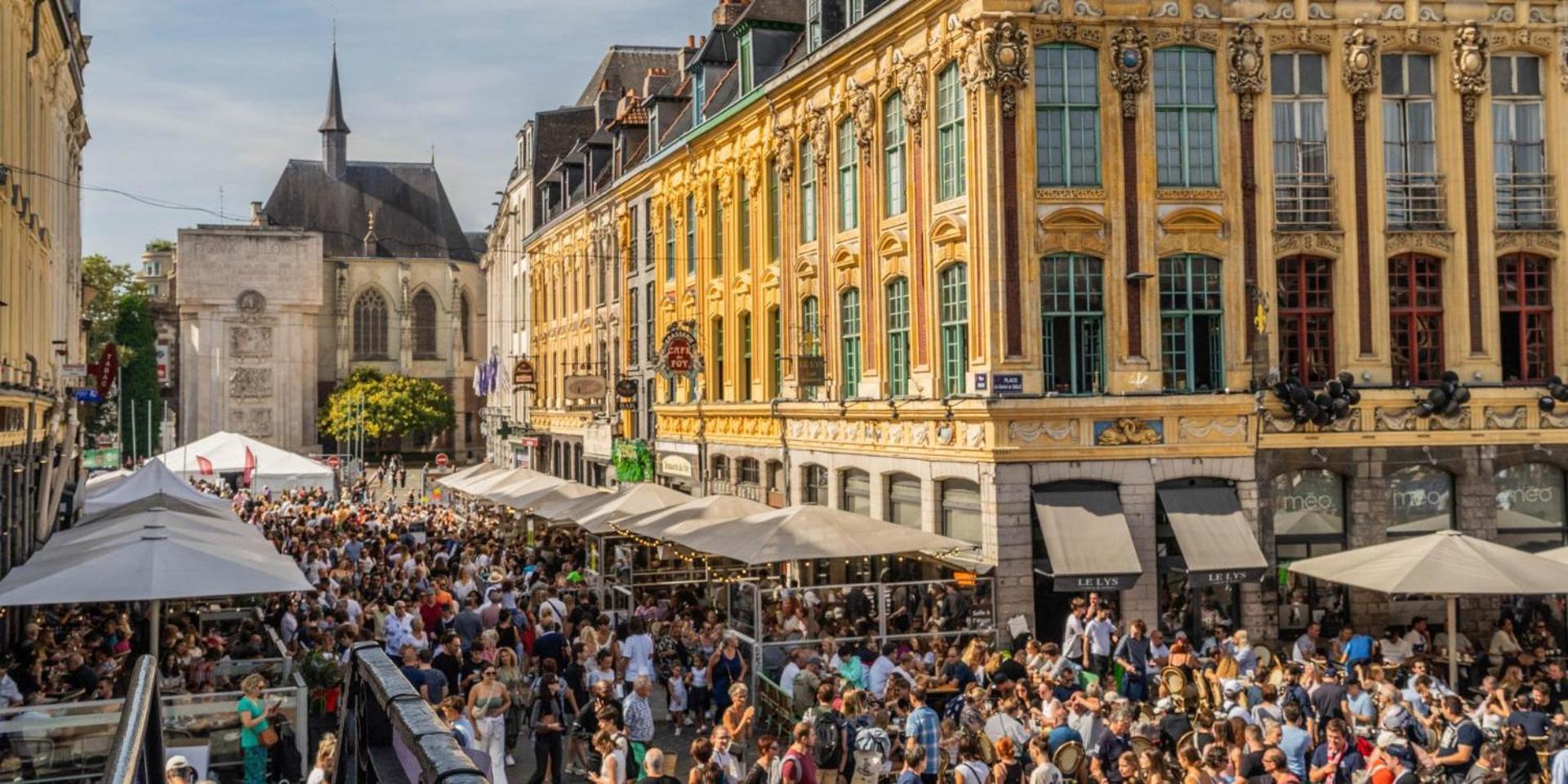 Locatif Gare Lille Europe Souvenir Bed & Breakfast Exterior photo